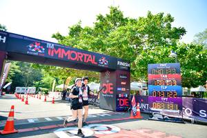 BIB: 160, 013, 063
                            <button type="button" onclick="openModal(7044787)" class="btn btn-primary btn-sm float-right btn-popup" data-toggle="modal" data-target=".modal-high-quality">
                        <i class="fas fa-shopping-cart"></i> Add to Cart
                    </button>
                                            <button type="button" onclick="isThisMe(7044787, true)" class="btn btn-success btn-sm float-right btn-popup btn-isme hidden" data-toggle="tooltip" data-placement="bottom" title="นี่คือรูปของคุณใช่ไหม คลิกที่นี่เพื่อเอาเข้าอัลบั้ม">
                        <i class="fas fa-plus"></i> Add to album
                    </button>
                    <button type="button" onclick="isThisMe(7044787, false)" class="btn btn-warning btn-sm float-right btn-popup btn-isnotme hidden">
                        <i class="fas fa-ban"></i> Remove from album
                    </button>