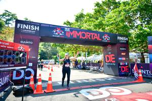 BIB: 201
                            <button type="button" onclick="openModal(7002564)" class="btn btn-primary btn-sm float-right btn-popup" data-toggle="modal" data-target=".modal-high-quality">
                        <i class="fas fa-shopping-cart"></i> Add to Cart
                    </button>
                                            <button type="button" onclick="isThisMe(7002564, true)" class="btn btn-success btn-sm float-right btn-popup btn-isme hidden" data-toggle="tooltip" data-placement="bottom" title="นี่คือรูปของคุณใช่ไหม คลิกที่นี่เพื่อเอาเข้าอัลบั้ม">
                        <i class="fas fa-plus"></i> Add to album
                    </button>
                    <button type="button" onclick="isThisMe(7002564, false)" class="btn btn-warning btn-sm float-right btn-popup btn-isnotme hidden">
                        <i class="fas fa-ban"></i> Remove from album
                    </button>