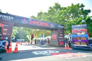 BIB: 090053
                            <button type="button" onclick="openModal(7045731)" class="btn btn-primary btn-sm float-right btn-popup" data-toggle="modal" data-target=".modal-high-quality">
                        <i class="fas fa-shopping-cart"></i> Add to Cart
                    </button>
                                            <button type="button" onclick="isThisMe(7045731, true)" class="btn btn-success btn-sm float-right btn-popup btn-isme hidden" data-toggle="tooltip" data-placement="bottom" title="นี่คือรูปของคุณใช่ไหม คลิกที่นี่เพื่อเอาเข้าอัลบั้ม">
                        <i class="fas fa-plus"></i> Add to album
                    </button>
                    <button type="button" onclick="isThisMe(7045731, false)" class="btn btn-warning btn-sm float-right btn-popup btn-isnotme hidden">
                        <i class="fas fa-ban"></i> Remove from album
                    </button>