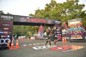 BIB: 5560, 12905, 002906
                            <button type="button" onclick="openModal(6869253)" class="btn btn-primary btn-sm float-right btn-popup" data-toggle="modal" data-target=".modal-high-quality">
                        <i class="fas fa-shopping-cart"></i> Add to Cart
                    </button>
                                            <button type="button" onclick="isThisMe(6869253, true)" class="btn btn-success btn-sm float-right btn-popup btn-isme hidden" data-toggle="tooltip" data-placement="bottom" title="นี่คือรูปของคุณใช่ไหม คลิกที่นี่เพื่อเอาเข้าอัลบั้ม">
                        <i class="fas fa-plus"></i> Add to album
                    </button>
                    <button type="button" onclick="isThisMe(6869253, false)" class="btn btn-warning btn-sm float-right btn-popup btn-isnotme hidden">
                        <i class="fas fa-ban"></i> Remove from album
                    </button>