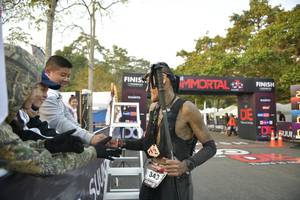 BIB: 343
                            <button type="button" onclick="openModal(6869605)" class="btn btn-primary btn-sm float-right btn-popup" data-toggle="modal" data-target=".modal-high-quality">
                        <i class="fas fa-shopping-cart"></i> Add to Cart
                    </button>
                                            <button type="button" onclick="isThisMe(6869605, true)" class="btn btn-success btn-sm float-right btn-popup btn-isme hidden" data-toggle="tooltip" data-placement="bottom" title="นี่คือรูปของคุณใช่ไหม คลิกที่นี่เพื่อเอาเข้าอัลบั้ม">
                        <i class="fas fa-plus"></i> Add to album
                    </button>
                    <button type="button" onclick="isThisMe(6869605, false)" class="btn btn-warning btn-sm float-right btn-popup btn-isnotme hidden">
                        <i class="fas fa-ban"></i> Remove from album
                    </button>