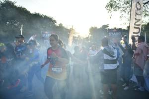 BIB: 1685
                            <button type="button" onclick="openModal(6871727)" class="btn btn-primary btn-sm float-right btn-popup" data-toggle="modal" data-target=".modal-high-quality">
                        <i class="fas fa-shopping-cart"></i> Add to Cart
                    </button>
                                            <button type="button" onclick="isThisMe(6871727, true)" class="btn btn-success btn-sm float-right btn-popup btn-isme hidden" data-toggle="tooltip" data-placement="bottom" title="นี่คือรูปของคุณใช่ไหม คลิกที่นี่เพื่อเอาเข้าอัลบั้ม">
                        <i class="fas fa-plus"></i> Add to album
                    </button>
                    <button type="button" onclick="isThisMe(6871727, false)" class="btn btn-warning btn-sm float-right btn-popup btn-isnotme hidden">
                        <i class="fas fa-ban"></i> Remove from album
                    </button>