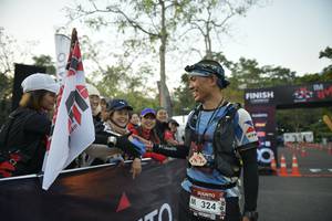 BIB: 324
                            <button type="button" onclick="openModal(6868859)" class="btn btn-primary btn-sm float-right btn-popup" data-toggle="modal" data-target=".modal-high-quality">
                        <i class="fas fa-shopping-cart"></i> Add to Cart
                    </button>
                                            <button type="button" onclick="isThisMe(6868859, true)" class="btn btn-success btn-sm float-right btn-popup btn-isme hidden" data-toggle="tooltip" data-placement="bottom" title="นี่คือรูปของคุณใช่ไหม คลิกที่นี่เพื่อเอาเข้าอัลบั้ม">
                        <i class="fas fa-plus"></i> Add to album
                    </button>
                    <button type="button" onclick="isThisMe(6868859, false)" class="btn btn-warning btn-sm float-right btn-popup btn-isnotme hidden">
                        <i class="fas fa-ban"></i> Remove from album
                    </button>