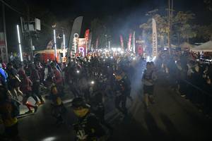 BIB: 
                            <button type="button" onclick="openModal(7051699)" class="btn btn-primary btn-sm float-right btn-popup" data-toggle="modal" data-target=".modal-high-quality">
                        <i class="fas fa-shopping-cart"></i> Add to Cart
                    </button>
                                            <button type="button" onclick="isThisMe(7051699, true)" class="btn btn-success btn-sm float-right btn-popup btn-isme hidden" data-toggle="tooltip" data-placement="bottom" title="นี่คือรูปของคุณใช่ไหม คลิกที่นี่เพื่อเอาเข้าอัลบั้ม">
                        <i class="fas fa-plus"></i> Add to album
                    </button>
                    <button type="button" onclick="isThisMe(7051699, false)" class="btn btn-warning btn-sm float-right btn-popup btn-isnotme hidden">
                        <i class="fas fa-ban"></i> Remove from album
                    </button>