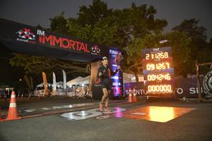 BIB: 258, 1251, 000000
                            <button type="button" onclick="openModal(7051820)" class="btn btn-primary btn-sm float-right btn-popup" data-toggle="modal" data-target=".modal-high-quality">
                        <i class="fas fa-shopping-cart"></i> Add to Cart
                    </button>
                                            <button type="button" onclick="isThisMe(7051820, true)" class="btn btn-success btn-sm float-right btn-popup btn-isme hidden" data-toggle="tooltip" data-placement="bottom" title="นี่คือรูปของคุณใช่ไหม คลิกที่นี่เพื่อเอาเข้าอัลบั้ม">
                        <i class="fas fa-plus"></i> Add to album
                    </button>
                    <button type="button" onclick="isThisMe(7051820, false)" class="btn btn-warning btn-sm float-right btn-popup btn-isnotme hidden">
                        <i class="fas fa-ban"></i> Remove from album
                    </button>