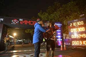 BIB: 0300, 090300, 003249, 0603
                            <button type="button" onclick="openModal(7051803)" class="btn btn-primary btn-sm float-right btn-popup" data-toggle="modal" data-target=".modal-high-quality">
                        <i class="fas fa-shopping-cart"></i> Add to Cart
                    </button>
                                            <button type="button" onclick="isThisMe(7051803, true)" class="btn btn-success btn-sm float-right btn-popup btn-isme hidden" data-toggle="tooltip" data-placement="bottom" title="นี่คือรูปของคุณใช่ไหม คลิกที่นี่เพื่อเอาเข้าอัลบั้ม">
                        <i class="fas fa-plus"></i> Add to album
                    </button>
                    <button type="button" onclick="isThisMe(7051803, false)" class="btn btn-warning btn-sm float-right btn-popup btn-isnotme hidden">
                        <i class="fas fa-ban"></i> Remove from album
                    </button>