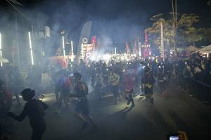 BIB: 
                            <button type="button" onclick="openModal(7051691)" class="btn btn-primary btn-sm float-right btn-popup" data-toggle="modal" data-target=".modal-high-quality">
                        <i class="fas fa-shopping-cart"></i> Add to Cart
                    </button>
                                            <button type="button" onclick="isThisMe(7051691, true)" class="btn btn-success btn-sm float-right btn-popup btn-isme hidden" data-toggle="tooltip" data-placement="bottom" title="นี่คือรูปของคุณใช่ไหม คลิกที่นี่เพื่อเอาเข้าอัลบั้ม">
                        <i class="fas fa-plus"></i> Add to album
                    </button>
                    <button type="button" onclick="isThisMe(7051691, false)" class="btn btn-warning btn-sm float-right btn-popup btn-isnotme hidden">
                        <i class="fas fa-ban"></i> Remove from album
                    </button>