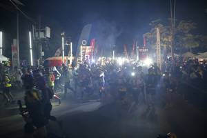 BIB: 
                            <button type="button" onclick="openModal(7051694)" class="btn btn-primary btn-sm float-right btn-popup" data-toggle="modal" data-target=".modal-high-quality">
                        <i class="fas fa-shopping-cart"></i> Add to Cart
                    </button>
                                            <button type="button" onclick="isThisMe(7051694, true)" class="btn btn-success btn-sm float-right btn-popup btn-isme hidden" data-toggle="tooltip" data-placement="bottom" title="นี่คือรูปของคุณใช่ไหม คลิกที่นี่เพื่อเอาเข้าอัลบั้ม">
                        <i class="fas fa-plus"></i> Add to album
                    </button>
                    <button type="button" onclick="isThisMe(7051694, false)" class="btn btn-warning btn-sm float-right btn-popup btn-isnotme hidden">
                        <i class="fas fa-ban"></i> Remove from album
                    </button>