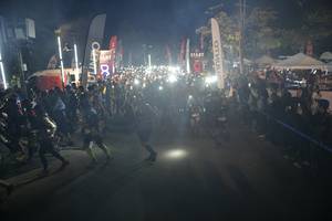 BIB: 
                            <button type="button" onclick="openModal(7051702)" class="btn btn-primary btn-sm float-right btn-popup" data-toggle="modal" data-target=".modal-high-quality">
                        <i class="fas fa-shopping-cart"></i> Add to Cart
                    </button>
                                            <button type="button" onclick="isThisMe(7051702, true)" class="btn btn-success btn-sm float-right btn-popup btn-isme hidden" data-toggle="tooltip" data-placement="bottom" title="นี่คือรูปของคุณใช่ไหม คลิกที่นี่เพื่อเอาเข้าอัลบั้ม">
                        <i class="fas fa-plus"></i> Add to album
                    </button>
                    <button type="button" onclick="isThisMe(7051702, false)" class="btn btn-warning btn-sm float-right btn-popup btn-isnotme hidden">
                        <i class="fas fa-ban"></i> Remove from album
                    </button>