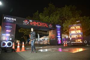 BIB: 205, 128, 085728, 200
                            <button type="button" onclick="openModal(7051742)" class="btn btn-primary btn-sm float-right btn-popup" data-toggle="modal" data-target=".modal-high-quality">
                        <i class="fas fa-shopping-cart"></i> Add to Cart
                    </button>
                                            <button type="button" onclick="isThisMe(7051742, true)" class="btn btn-success btn-sm float-right btn-popup btn-isme hidden" data-toggle="tooltip" data-placement="bottom" title="นี่คือรูปของคุณใช่ไหม คลิกที่นี่เพื่อเอาเข้าอัลบั้ม">
                        <i class="fas fa-plus"></i> Add to album
                    </button>
                    <button type="button" onclick="isThisMe(7051742, false)" class="btn btn-warning btn-sm float-right btn-popup btn-isnotme hidden">
                        <i class="fas fa-ban"></i> Remove from album
                    </button>