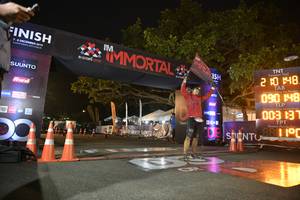 BIB: 8060, 003, 137
                            <button type="button" onclick="openModal(7051795)" class="btn btn-primary btn-sm float-right btn-popup" data-toggle="modal" data-target=".modal-high-quality">
                        <i class="fas fa-shopping-cart"></i> Add to Cart
                    </button>
                                            <button type="button" onclick="isThisMe(7051795, true)" class="btn btn-success btn-sm float-right btn-popup btn-isme hidden" data-toggle="tooltip" data-placement="bottom" title="นี่คือรูปของคุณใช่ไหม คลิกที่นี่เพื่อเอาเข้าอัลบั้ม">
                        <i class="fas fa-plus"></i> Add to album
                    </button>
                    <button type="button" onclick="isThisMe(7051795, false)" class="btn btn-warning btn-sm float-right btn-popup btn-isnotme hidden">
                        <i class="fas fa-ban"></i> Remove from album
                    </button>