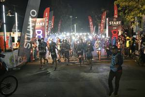 BIB: 45511
                            <button type="button" onclick="openModal(7051673)" class="btn btn-primary btn-sm float-right btn-popup" data-toggle="modal" data-target=".modal-high-quality">
                        <i class="fas fa-shopping-cart"></i> Add to Cart
                    </button>
                                            <button type="button" onclick="isThisMe(7051673, true)" class="btn btn-success btn-sm float-right btn-popup btn-isme hidden" data-toggle="tooltip" data-placement="bottom" title="นี่คือรูปของคุณใช่ไหม คลิกที่นี่เพื่อเอาเข้าอัลบั้ม">
                        <i class="fas fa-plus"></i> Add to album
                    </button>
                    <button type="button" onclick="isThisMe(7051673, false)" class="btn btn-warning btn-sm float-right btn-popup btn-isnotme hidden">
                        <i class="fas fa-ban"></i> Remove from album
                    </button>