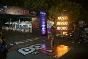 BIB: 185533, 06533, 000000
                            <button type="button" onclick="openModal(7051560)" class="btn btn-primary btn-sm float-right btn-popup" data-toggle="modal" data-target=".modal-high-quality">
                        <i class="fas fa-shopping-cart"></i> Add to Cart
                    </button>
                                            <button type="button" onclick="isThisMe(7051560, true)" class="btn btn-success btn-sm float-right btn-popup btn-isme hidden" data-toggle="tooltip" data-placement="bottom" title="นี่คือรูปของคุณใช่ไหม คลิกที่นี่เพื่อเอาเข้าอัลบั้ม">
                        <i class="fas fa-plus"></i> Add to album
                    </button>
                    <button type="button" onclick="isThisMe(7051560, false)" class="btn btn-warning btn-sm float-right btn-popup btn-isnotme hidden">
                        <i class="fas fa-ban"></i> Remove from album
                    </button>