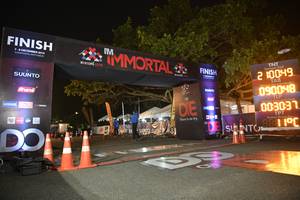 BIB: 10049, 80060, 003037
                            <button type="button" onclick="openModal(7051749)" class="btn btn-primary btn-sm float-right btn-popup" data-toggle="modal" data-target=".modal-high-quality">
                        <i class="fas fa-shopping-cart"></i> Add to Cart
                    </button>
                                            <button type="button" onclick="isThisMe(7051749, true)" class="btn btn-success btn-sm float-right btn-popup btn-isme hidden" data-toggle="tooltip" data-placement="bottom" title="นี่คือรูปของคุณใช่ไหม คลิกที่นี่เพื่อเอาเข้าอัลบั้ม">
                        <i class="fas fa-plus"></i> Add to album
                    </button>
                    <button type="button" onclick="isThisMe(7051749, false)" class="btn btn-warning btn-sm float-right btn-popup btn-isnotme hidden">
                        <i class="fas fa-ban"></i> Remove from album
                    </button>