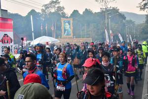 BIB: 123, 2466, 
                            <button type="button" onclick="openModal(6852399)" class="btn btn-primary btn-sm float-right btn-popup" data-toggle="modal" data-target=".modal-high-quality">
                        <i class="fas fa-shopping-cart"></i> Add to Cart
                    </button>
                                            <button type="button" onclick="isThisMe(6852399, true)" class="btn btn-success btn-sm float-right btn-popup btn-isme hidden" data-toggle="tooltip" data-placement="bottom" title="นี่คือรูปของคุณใช่ไหม คลิกที่นี่เพื่อเอาเข้าอัลบั้ม">
                        <i class="fas fa-plus"></i> Add to album
                    </button>
                    <button type="button" onclick="isThisMe(6852399, false)" class="btn btn-warning btn-sm float-right btn-popup btn-isnotme hidden">
                        <i class="fas fa-ban"></i> Remove from album
                    </button>