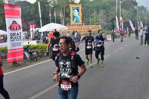 BIB: 2299
                            <button type="button" onclick="openModal(6852616)" class="btn btn-primary btn-sm float-right btn-popup" data-toggle="modal" data-target=".modal-high-quality">
                        <i class="fas fa-shopping-cart"></i> Add to Cart
                    </button>
                                            <button type="button" onclick="isThisMe(6852616, true)" class="btn btn-success btn-sm float-right btn-popup btn-isme hidden" data-toggle="tooltip" data-placement="bottom" title="นี่คือรูปของคุณใช่ไหม คลิกที่นี่เพื่อเอาเข้าอัลบั้ม">
                        <i class="fas fa-plus"></i> Add to album
                    </button>
                    <button type="button" onclick="isThisMe(6852616, false)" class="btn btn-warning btn-sm float-right btn-popup btn-isnotme hidden">
                        <i class="fas fa-ban"></i> Remove from album
                    </button>