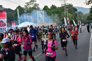 BIB: 2521
                            <button type="button" onclick="openModal(6852283)" class="btn btn-primary btn-sm float-right btn-popup" data-toggle="modal" data-target=".modal-high-quality">
                        <i class="fas fa-shopping-cart"></i> Add to Cart
                    </button>
                                            <button type="button" onclick="isThisMe(6852283, true)" class="btn btn-success btn-sm float-right btn-popup btn-isme hidden" data-toggle="tooltip" data-placement="bottom" title="นี่คือรูปของคุณใช่ไหม คลิกที่นี่เพื่อเอาเข้าอัลบั้ม">
                        <i class="fas fa-plus"></i> Add to album
                    </button>
                    <button type="button" onclick="isThisMe(6852283, false)" class="btn btn-warning btn-sm float-right btn-popup btn-isnotme hidden">
                        <i class="fas fa-ban"></i> Remove from album
                    </button>