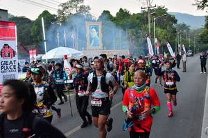 BIB: 2074, 352
                            <button type="button" onclick="openModal(6852296)" class="btn btn-primary btn-sm float-right btn-popup" data-toggle="modal" data-target=".modal-high-quality">
                        <i class="fas fa-shopping-cart"></i> Add to Cart
                    </button>
                                            <button type="button" onclick="isThisMe(6852296, true)" class="btn btn-success btn-sm float-right btn-popup btn-isme hidden" data-toggle="tooltip" data-placement="bottom" title="นี่คือรูปของคุณใช่ไหม คลิกที่นี่เพื่อเอาเข้าอัลบั้ม">
                        <i class="fas fa-plus"></i> Add to album
                    </button>
                    <button type="button" onclick="isThisMe(6852296, false)" class="btn btn-warning btn-sm float-right btn-popup btn-isnotme hidden">
                        <i class="fas fa-ban"></i> Remove from album
                    </button>