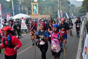 BIB: 2535
                            <button type="button" onclick="openModal(6852553)" class="btn btn-primary btn-sm float-right btn-popup" data-toggle="modal" data-target=".modal-high-quality">
                        <i class="fas fa-shopping-cart"></i> Add to Cart
                    </button>
                                            <button type="button" onclick="isThisMe(6852553, true)" class="btn btn-success btn-sm float-right btn-popup btn-isme hidden" data-toggle="tooltip" data-placement="bottom" title="นี่คือรูปของคุณใช่ไหม คลิกที่นี่เพื่อเอาเข้าอัลบั้ม">
                        <i class="fas fa-plus"></i> Add to album
                    </button>
                    <button type="button" onclick="isThisMe(6852553, false)" class="btn btn-warning btn-sm float-right btn-popup btn-isnotme hidden">
                        <i class="fas fa-ban"></i> Remove from album
                    </button>