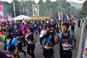 BIB: 2709, 2382, 263, 2253
                            <button type="button" onclick="openModal(6852515)" class="btn btn-primary btn-sm float-right btn-popup" data-toggle="modal" data-target=".modal-high-quality">
                        <i class="fas fa-shopping-cart"></i> Add to Cart
                    </button>
                                            <button type="button" onclick="isThisMe(6852515, true)" class="btn btn-success btn-sm float-right btn-popup btn-isme hidden" data-toggle="tooltip" data-placement="bottom" title="นี่คือรูปของคุณใช่ไหม คลิกที่นี่เพื่อเอาเข้าอัลบั้ม">
                        <i class="fas fa-plus"></i> Add to album
                    </button>
                    <button type="button" onclick="isThisMe(6852515, false)" class="btn btn-warning btn-sm float-right btn-popup btn-isnotme hidden">
                        <i class="fas fa-ban"></i> Remove from album
                    </button>