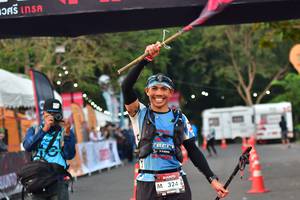 BIB: 324
                            <button type="button" onclick="openModal(6852668)" class="btn btn-primary btn-sm float-right btn-popup" data-toggle="modal" data-target=".modal-high-quality">
                        <i class="fas fa-shopping-cart"></i> Add to Cart
                    </button>
                                            <button type="button" onclick="isThisMe(6852668, true)" class="btn btn-success btn-sm float-right btn-popup btn-isme hidden" data-toggle="tooltip" data-placement="bottom" title="นี่คือรูปของคุณใช่ไหม คลิกที่นี่เพื่อเอาเข้าอัลบั้ม">
                        <i class="fas fa-plus"></i> Add to album
                    </button>
                    <button type="button" onclick="isThisMe(6852668, false)" class="btn btn-warning btn-sm float-right btn-popup btn-isnotme hidden">
                        <i class="fas fa-ban"></i> Remove from album
                    </button>