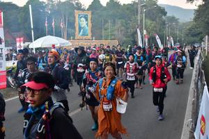 BIB: 2197, 
                            <button type="button" onclick="openModal(6852460)" class="btn btn-primary btn-sm float-right btn-popup" data-toggle="modal" data-target=".modal-high-quality">
                        <i class="fas fa-shopping-cart"></i> Add to Cart
                    </button>
                                            <button type="button" onclick="isThisMe(6852460, true)" class="btn btn-success btn-sm float-right btn-popup btn-isme hidden" data-toggle="tooltip" data-placement="bottom" title="นี่คือรูปของคุณใช่ไหม คลิกที่นี่เพื่อเอาเข้าอัลบั้ม">
                        <i class="fas fa-plus"></i> Add to album
                    </button>
                    <button type="button" onclick="isThisMe(6852460, false)" class="btn btn-warning btn-sm float-right btn-popup btn-isnotme hidden">
                        <i class="fas fa-ban"></i> Remove from album
                    </button>