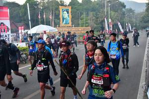 BIB: 2720, 2140
                            <button type="button" onclick="openModal(6852596)" class="btn btn-primary btn-sm float-right btn-popup" data-toggle="modal" data-target=".modal-high-quality">
                        <i class="fas fa-shopping-cart"></i> Add to Cart
                    </button>
                                            <button type="button" onclick="isThisMe(6852596, true)" class="btn btn-success btn-sm float-right btn-popup btn-isme hidden" data-toggle="tooltip" data-placement="bottom" title="นี่คือรูปของคุณใช่ไหม คลิกที่นี่เพื่อเอาเข้าอัลบั้ม">
                        <i class="fas fa-plus"></i> Add to album
                    </button>
                    <button type="button" onclick="isThisMe(6852596, false)" class="btn btn-warning btn-sm float-right btn-popup btn-isnotme hidden">
                        <i class="fas fa-ban"></i> Remove from album
                    </button>