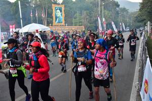 BIB: 2535, 1585
                            <button type="button" onclick="openModal(6852550)" class="btn btn-primary btn-sm float-right btn-popup" data-toggle="modal" data-target=".modal-high-quality">
                        <i class="fas fa-shopping-cart"></i> Add to Cart
                    </button>
                                            <button type="button" onclick="isThisMe(6852550, true)" class="btn btn-success btn-sm float-right btn-popup btn-isme hidden" data-toggle="tooltip" data-placement="bottom" title="นี่คือรูปของคุณใช่ไหม คลิกที่นี่เพื่อเอาเข้าอัลบั้ม">
                        <i class="fas fa-plus"></i> Add to album
                    </button>
                    <button type="button" onclick="isThisMe(6852550, false)" class="btn btn-warning btn-sm float-right btn-popup btn-isnotme hidden">
                        <i class="fas fa-ban"></i> Remove from album
                    </button>