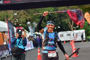 BIB: 324
                            <button type="button" onclick="openModal(6852673)" class="btn btn-primary btn-sm float-right btn-popup" data-toggle="modal" data-target=".modal-high-quality">
                        <i class="fas fa-shopping-cart"></i> Add to Cart
                    </button>
                                            <button type="button" onclick="isThisMe(6852673, true)" class="btn btn-success btn-sm float-right btn-popup btn-isme hidden" data-toggle="tooltip" data-placement="bottom" title="นี่คือรูปของคุณใช่ไหม คลิกที่นี่เพื่อเอาเข้าอัลบั้ม">
                        <i class="fas fa-plus"></i> Add to album
                    </button>
                    <button type="button" onclick="isThisMe(6852673, false)" class="btn btn-warning btn-sm float-right btn-popup btn-isnotme hidden">
                        <i class="fas fa-ban"></i> Remove from album
                    </button>