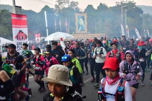 BIB: 
                            <button type="button" onclick="openModal(6852374)" class="btn btn-primary btn-sm float-right btn-popup" data-toggle="modal" data-target=".modal-high-quality">
                        <i class="fas fa-shopping-cart"></i> Add to Cart
                    </button>
                                            <button type="button" onclick="isThisMe(6852374, true)" class="btn btn-success btn-sm float-right btn-popup btn-isme hidden" data-toggle="tooltip" data-placement="bottom" title="นี่คือรูปของคุณใช่ไหม คลิกที่นี่เพื่อเอาเข้าอัลบั้ม">
                        <i class="fas fa-plus"></i> Add to album
                    </button>
                    <button type="button" onclick="isThisMe(6852374, false)" class="btn btn-warning btn-sm float-right btn-popup btn-isnotme hidden">
                        <i class="fas fa-ban"></i> Remove from album
                    </button>