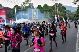 BIB: 564, 2521
                            <button type="button" onclick="openModal(6852286)" class="btn btn-primary btn-sm float-right btn-popup" data-toggle="modal" data-target=".modal-high-quality">
                        <i class="fas fa-shopping-cart"></i> Add to Cart
                    </button>
                                            <button type="button" onclick="isThisMe(6852286, true)" class="btn btn-success btn-sm float-right btn-popup btn-isme hidden" data-toggle="tooltip" data-placement="bottom" title="นี่คือรูปของคุณใช่ไหม คลิกที่นี่เพื่อเอาเข้าอัลบั้ม">
                        <i class="fas fa-plus"></i> Add to album
                    </button>
                    <button type="button" onclick="isThisMe(6852286, false)" class="btn btn-warning btn-sm float-right btn-popup btn-isnotme hidden">
                        <i class="fas fa-ban"></i> Remove from album
                    </button>