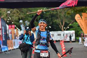 BIB: 324
                            <button type="button" onclick="openModal(6852678)" class="btn btn-primary btn-sm float-right btn-popup" data-toggle="modal" data-target=".modal-high-quality">
                        <i class="fas fa-shopping-cart"></i> Add to Cart
                    </button>
                                            <button type="button" onclick="isThisMe(6852678, true)" class="btn btn-success btn-sm float-right btn-popup btn-isme hidden" data-toggle="tooltip" data-placement="bottom" title="นี่คือรูปของคุณใช่ไหม คลิกที่นี่เพื่อเอาเข้าอัลบั้ม">
                        <i class="fas fa-plus"></i> Add to album
                    </button>
                    <button type="button" onclick="isThisMe(6852678, false)" class="btn btn-warning btn-sm float-right btn-popup btn-isnotme hidden">
                        <i class="fas fa-ban"></i> Remove from album
                    </button>