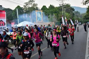 BIB: 2521, 2321, 
                            <button type="button" onclick="openModal(6852274)" class="btn btn-primary btn-sm float-right btn-popup" data-toggle="modal" data-target=".modal-high-quality">
                        <i class="fas fa-shopping-cart"></i> Add to Cart
                    </button>
                                            <button type="button" onclick="isThisMe(6852274, true)" class="btn btn-success btn-sm float-right btn-popup btn-isme hidden" data-toggle="tooltip" data-placement="bottom" title="นี่คือรูปของคุณใช่ไหม คลิกที่นี่เพื่อเอาเข้าอัลบั้ม">
                        <i class="fas fa-plus"></i> Add to album
                    </button>
                    <button type="button" onclick="isThisMe(6852274, false)" class="btn btn-warning btn-sm float-right btn-popup btn-isnotme hidden">
                        <i class="fas fa-ban"></i> Remove from album
                    </button>