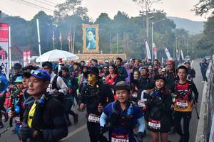 BIB: 2077, 2361, 2869, , 
                            <button type="button" onclick="openModal(6852419)" class="btn btn-primary btn-sm float-right btn-popup" data-toggle="modal" data-target=".modal-high-quality">
                        <i class="fas fa-shopping-cart"></i> Add to Cart
                    </button>
                                            <button type="button" onclick="isThisMe(6852419, true)" class="btn btn-success btn-sm float-right btn-popup btn-isme hidden" data-toggle="tooltip" data-placement="bottom" title="นี่คือรูปของคุณใช่ไหม คลิกที่นี่เพื่อเอาเข้าอัลบั้ม">
                        <i class="fas fa-plus"></i> Add to album
                    </button>
                    <button type="button" onclick="isThisMe(6852419, false)" class="btn btn-warning btn-sm float-right btn-popup btn-isnotme hidden">
                        <i class="fas fa-ban"></i> Remove from album
                    </button>