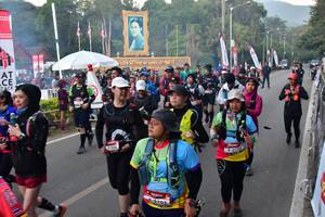 BIB: 
                            <button type="button" onclick="openModal(6852521)" class="btn btn-primary btn-sm float-right btn-popup" data-toggle="modal" data-target=".modal-high-quality">
                        <i class="fas fa-shopping-cart"></i> Add to Cart
                    </button>
                                            <button type="button" onclick="isThisMe(6852521, true)" class="btn btn-success btn-sm float-right btn-popup btn-isme hidden" data-toggle="tooltip" data-placement="bottom" title="นี่คือรูปของคุณใช่ไหม คลิกที่นี่เพื่อเอาเข้าอัลบั้ม">
                        <i class="fas fa-plus"></i> Add to album
                    </button>
                    <button type="button" onclick="isThisMe(6852521, false)" class="btn btn-warning btn-sm float-right btn-popup btn-isnotme hidden">
                        <i class="fas fa-ban"></i> Remove from album
                    </button>