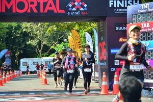 BIB: 041, 1225
                            <button type="button" onclick="openModal(6999316)" class="btn btn-primary btn-sm float-right btn-popup" data-toggle="modal" data-target=".modal-high-quality">
                        <i class="fas fa-shopping-cart"></i> Add to Cart
                    </button>
                                            <button type="button" onclick="isThisMe(6999316, true)" class="btn btn-success btn-sm float-right btn-popup btn-isme hidden" data-toggle="tooltip" data-placement="bottom" title="นี่คือรูปของคุณใช่ไหม คลิกที่นี่เพื่อเอาเข้าอัลบั้ม">
                        <i class="fas fa-plus"></i> Add to album
                    </button>
                    <button type="button" onclick="isThisMe(6999316, false)" class="btn btn-warning btn-sm float-right btn-popup btn-isnotme hidden">
                        <i class="fas fa-ban"></i> Remove from album
                    </button>