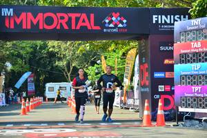 BIB: 
                            <button type="button" onclick="openModal(7008929)" class="btn btn-primary btn-sm float-right btn-popup" data-toggle="modal" data-target=".modal-high-quality">
                        <i class="fas fa-shopping-cart"></i> Add to Cart
                    </button>
                                            <button type="button" onclick="isThisMe(7008929, true)" class="btn btn-success btn-sm float-right btn-popup btn-isme hidden" data-toggle="tooltip" data-placement="bottom" title="นี่คือรูปของคุณใช่ไหม คลิกที่นี่เพื่อเอาเข้าอัลบั้ม">
                        <i class="fas fa-plus"></i> Add to album
                    </button>
                    <button type="button" onclick="isThisMe(7008929, false)" class="btn btn-warning btn-sm float-right btn-popup btn-isnotme hidden">
                        <i class="fas fa-ban"></i> Remove from album
                    </button>