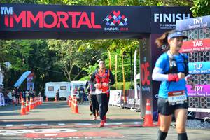 BIB: 1053
                            <button type="button" onclick="openModal(7007576)" class="btn btn-primary btn-sm float-right btn-popup" data-toggle="modal" data-target=".modal-high-quality">
                        <i class="fas fa-shopping-cart"></i> Add to Cart
                    </button>
                                            <button type="button" onclick="isThisMe(7007576, true)" class="btn btn-success btn-sm float-right btn-popup btn-isme hidden" data-toggle="tooltip" data-placement="bottom" title="นี่คือรูปของคุณใช่ไหม คลิกที่นี่เพื่อเอาเข้าอัลบั้ม">
                        <i class="fas fa-plus"></i> Add to album
                    </button>
                    <button type="button" onclick="isThisMe(7007576, false)" class="btn btn-warning btn-sm float-right btn-popup btn-isnotme hidden">
                        <i class="fas fa-ban"></i> Remove from album
                    </button>