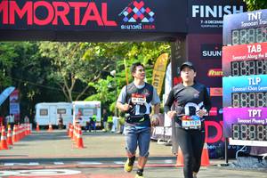 BIB: 1460, 1124
                            <button type="button" onclick="openModal(7007714)" class="btn btn-primary btn-sm float-right btn-popup" data-toggle="modal" data-target=".modal-high-quality">
                        <i class="fas fa-shopping-cart"></i> Add to Cart
                    </button>
                                            <button type="button" onclick="isThisMe(7007714, true)" class="btn btn-success btn-sm float-right btn-popup btn-isme hidden" data-toggle="tooltip" data-placement="bottom" title="นี่คือรูปของคุณใช่ไหม คลิกที่นี่เพื่อเอาเข้าอัลบั้ม">
                        <i class="fas fa-plus"></i> Add to album
                    </button>
                    <button type="button" onclick="isThisMe(7007714, false)" class="btn btn-warning btn-sm float-right btn-popup btn-isnotme hidden">
                        <i class="fas fa-ban"></i> Remove from album
                    </button>