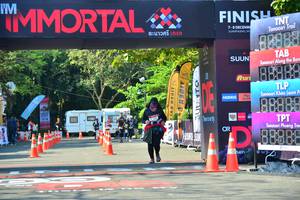 BIB: 82888
                            <button type="button" onclick="openModal(7008560)" class="btn btn-primary btn-sm float-right btn-popup" data-toggle="modal" data-target=".modal-high-quality">
                        <i class="fas fa-shopping-cart"></i> Add to Cart
                    </button>
                                            <button type="button" onclick="isThisMe(7008560, true)" class="btn btn-success btn-sm float-right btn-popup btn-isme hidden" data-toggle="tooltip" data-placement="bottom" title="นี่คือรูปของคุณใช่ไหม คลิกที่นี่เพื่อเอาเข้าอัลบั้ม">
                        <i class="fas fa-plus"></i> Add to album
                    </button>
                    <button type="button" onclick="isThisMe(7008560, false)" class="btn btn-warning btn-sm float-right btn-popup btn-isnotme hidden">
                        <i class="fas fa-ban"></i> Remove from album
                    </button>