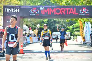 BIB: 2019, 4339, 266
                            <button type="button" onclick="openModal(6983181)" class="btn btn-primary btn-sm float-right btn-popup" data-toggle="modal" data-target=".modal-high-quality">
                        <i class="fas fa-shopping-cart"></i> Add to Cart
                    </button>
                                            <button type="button" onclick="isThisMe(6983181, true)" class="btn btn-success btn-sm float-right btn-popup btn-isme hidden" data-toggle="tooltip" data-placement="bottom" title="นี่คือรูปของคุณใช่ไหม คลิกที่นี่เพื่อเอาเข้าอัลบั้ม">
                        <i class="fas fa-plus"></i> Add to album
                    </button>
                    <button type="button" onclick="isThisMe(6983181, false)" class="btn btn-warning btn-sm float-right btn-popup btn-isnotme hidden">
                        <i class="fas fa-ban"></i> Remove from album
                    </button>