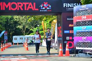 BIB: 888886, 888
                            <button type="button" onclick="openModal(6999192)" class="btn btn-primary btn-sm float-right btn-popup" data-toggle="modal" data-target=".modal-high-quality">
                        <i class="fas fa-shopping-cart"></i> Add to Cart
                    </button>
                                            <button type="button" onclick="isThisMe(6999192, true)" class="btn btn-success btn-sm float-right btn-popup btn-isme hidden" data-toggle="tooltip" data-placement="bottom" title="นี่คือรูปของคุณใช่ไหม คลิกที่นี่เพื่อเอาเข้าอัลบั้ม">
                        <i class="fas fa-plus"></i> Add to album
                    </button>
                    <button type="button" onclick="isThisMe(6999192, false)" class="btn btn-warning btn-sm float-right btn-popup btn-isnotme hidden">
                        <i class="fas fa-ban"></i> Remove from album
                    </button>