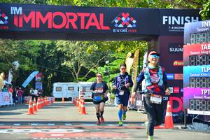 BIB: 413, 000
                            <button type="button" onclick="openModal(6999736)" class="btn btn-primary btn-sm float-right btn-popup" data-toggle="modal" data-target=".modal-high-quality">
                        <i class="fas fa-shopping-cart"></i> Add to Cart
                    </button>
                                            <button type="button" onclick="isThisMe(6999736, true)" class="btn btn-success btn-sm float-right btn-popup btn-isme hidden" data-toggle="tooltip" data-placement="bottom" title="นี่คือรูปของคุณใช่ไหม คลิกที่นี่เพื่อเอาเข้าอัลบั้ม">
                        <i class="fas fa-plus"></i> Add to album
                    </button>
                    <button type="button" onclick="isThisMe(6999736, false)" class="btn btn-warning btn-sm float-right btn-popup btn-isnotme hidden">
                        <i class="fas fa-ban"></i> Remove from album
                    </button>