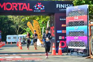 BIB: 89898
                            <button type="button" onclick="openModal(7005349)" class="btn btn-primary btn-sm float-right btn-popup" data-toggle="modal" data-target=".modal-high-quality">
                        <i class="fas fa-shopping-cart"></i> Add to Cart
                    </button>
                                            <button type="button" onclick="isThisMe(7005349, true)" class="btn btn-success btn-sm float-right btn-popup btn-isme hidden" data-toggle="tooltip" data-placement="bottom" title="นี่คือรูปของคุณใช่ไหม คลิกที่นี่เพื่อเอาเข้าอัลบั้ม">
                        <i class="fas fa-plus"></i> Add to album
                    </button>
                    <button type="button" onclick="isThisMe(7005349, false)" class="btn btn-warning btn-sm float-right btn-popup btn-isnotme hidden">
                        <i class="fas fa-ban"></i> Remove from album
                    </button>