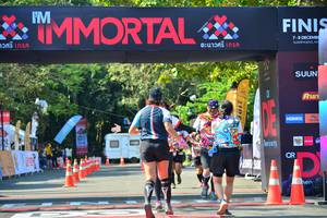 BIB: 410
                            <button type="button" onclick="openModal(6998696)" class="btn btn-primary btn-sm float-right btn-popup" data-toggle="modal" data-target=".modal-high-quality">
                        <i class="fas fa-shopping-cart"></i> Add to Cart
                    </button>
                                            <button type="button" onclick="isThisMe(6998696, true)" class="btn btn-success btn-sm float-right btn-popup btn-isme hidden" data-toggle="tooltip" data-placement="bottom" title="นี่คือรูปของคุณใช่ไหม คลิกที่นี่เพื่อเอาเข้าอัลบั้ม">
                        <i class="fas fa-plus"></i> Add to album
                    </button>
                    <button type="button" onclick="isThisMe(6998696, false)" class="btn btn-warning btn-sm float-right btn-popup btn-isnotme hidden">
                        <i class="fas fa-ban"></i> Remove from album
                    </button>