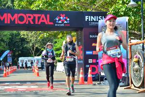 BIB: 1709, 1361
                            <button type="button" onclick="openModal(7006910)" class="btn btn-primary btn-sm float-right btn-popup" data-toggle="modal" data-target=".modal-high-quality">
                        <i class="fas fa-shopping-cart"></i> Add to Cart
                    </button>
                                            <button type="button" onclick="isThisMe(7006910, true)" class="btn btn-success btn-sm float-right btn-popup btn-isme hidden" data-toggle="tooltip" data-placement="bottom" title="นี่คือรูปของคุณใช่ไหม คลิกที่นี่เพื่อเอาเข้าอัลบั้ม">
                        <i class="fas fa-plus"></i> Add to album
                    </button>
                    <button type="button" onclick="isThisMe(7006910, false)" class="btn btn-warning btn-sm float-right btn-popup btn-isnotme hidden">
                        <i class="fas fa-ban"></i> Remove from album
                    </button>