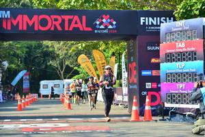 BIB: 
                            <button type="button" onclick="openModal(7003689)" class="btn btn-primary btn-sm float-right btn-popup" data-toggle="modal" data-target=".modal-high-quality">
                        <i class="fas fa-shopping-cart"></i> Add to Cart
                    </button>
                                            <button type="button" onclick="isThisMe(7003689, true)" class="btn btn-success btn-sm float-right btn-popup btn-isme hidden" data-toggle="tooltip" data-placement="bottom" title="นี่คือรูปของคุณใช่ไหม คลิกที่นี่เพื่อเอาเข้าอัลบั้ม">
                        <i class="fas fa-plus"></i> Add to album
                    </button>
                    <button type="button" onclick="isThisMe(7003689, false)" class="btn btn-warning btn-sm float-right btn-popup btn-isnotme hidden">
                        <i class="fas fa-ban"></i> Remove from album
                    </button>