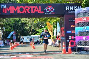 BIB: 413, 8888
                            <button type="button" onclick="openModal(6998796)" class="btn btn-primary btn-sm float-right btn-popup" data-toggle="modal" data-target=".modal-high-quality">
                        <i class="fas fa-shopping-cart"></i> Add to Cart
                    </button>
                                            <button type="button" onclick="isThisMe(6998796, true)" class="btn btn-success btn-sm float-right btn-popup btn-isme hidden" data-toggle="tooltip" data-placement="bottom" title="นี่คือรูปของคุณใช่ไหม คลิกที่นี่เพื่อเอาเข้าอัลบั้ม">
                        <i class="fas fa-plus"></i> Add to album
                    </button>
                    <button type="button" onclick="isThisMe(6998796, false)" class="btn btn-warning btn-sm float-right btn-popup btn-isnotme hidden">
                        <i class="fas fa-ban"></i> Remove from album
                    </button>