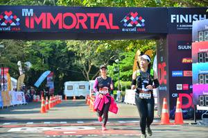 BIB: 1348
                            <button type="button" onclick="openModal(7007995)" class="btn btn-primary btn-sm float-right btn-popup" data-toggle="modal" data-target=".modal-high-quality">
                        <i class="fas fa-shopping-cart"></i> Add to Cart
                    </button>
                                            <button type="button" onclick="isThisMe(7007995, true)" class="btn btn-success btn-sm float-right btn-popup btn-isme hidden" data-toggle="tooltip" data-placement="bottom" title="นี่คือรูปของคุณใช่ไหม คลิกที่นี่เพื่อเอาเข้าอัลบั้ม">
                        <i class="fas fa-plus"></i> Add to album
                    </button>
                    <button type="button" onclick="isThisMe(7007995, false)" class="btn btn-warning btn-sm float-right btn-popup btn-isnotme hidden">
                        <i class="fas fa-ban"></i> Remove from album
                    </button>