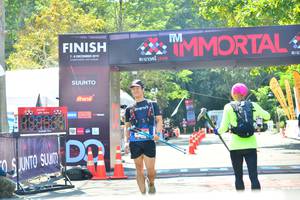 BIB: 2019
                            <button type="button" onclick="openModal(6984094)" class="btn btn-primary btn-sm float-right btn-popup" data-toggle="modal" data-target=".modal-high-quality">
                        <i class="fas fa-shopping-cart"></i> Add to Cart
                    </button>
                                            <button type="button" onclick="isThisMe(6984094, true)" class="btn btn-success btn-sm float-right btn-popup btn-isme hidden" data-toggle="tooltip" data-placement="bottom" title="นี่คือรูปของคุณใช่ไหม คลิกที่นี่เพื่อเอาเข้าอัลบั้ม">
                        <i class="fas fa-plus"></i> Add to album
                    </button>
                    <button type="button" onclick="isThisMe(6984094, false)" class="btn btn-warning btn-sm float-right btn-popup btn-isnotme hidden">
                        <i class="fas fa-ban"></i> Remove from album
                    </button>